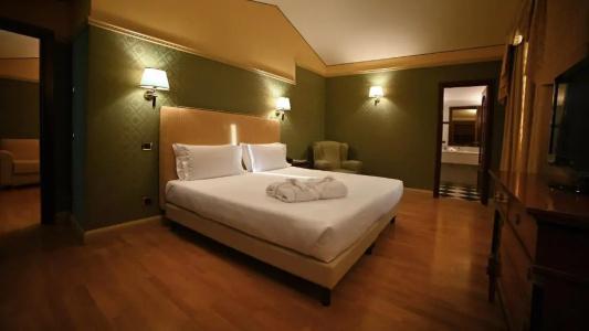 Best Western Grand Guinigi - 44
