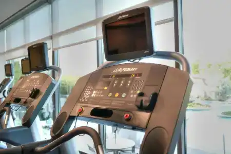 Courtyard by Marriott - 34