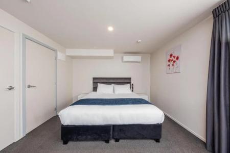 315 Riccarton - 138