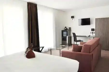 Golden Tulip La Baule - 82