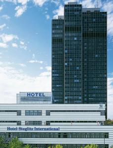 Steglitz International - 21