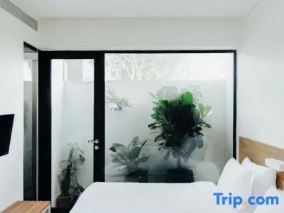 Lloyd's Inn (SG Clean, Staycation Approved) - 65