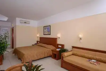 Vantaris Palace - 71