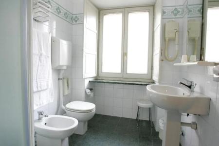 Le Petit - 8