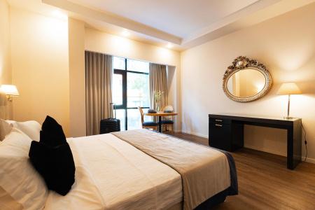Best Western Plus Embassy - 6