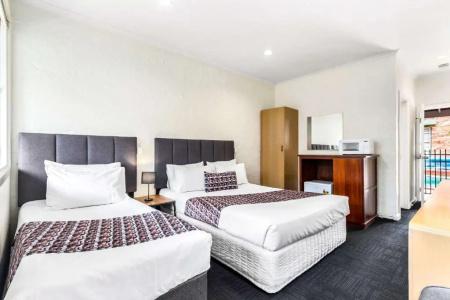 Greensborough - 23