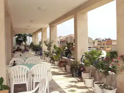 Larisa - 4