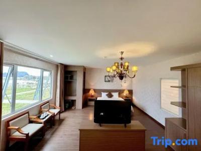 Halong Harbour - 32