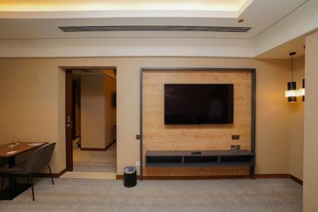 The Grand Lux - 63