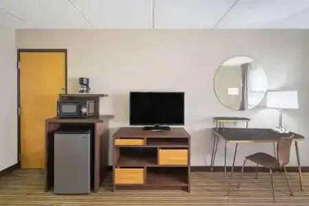 Super 8 by Wyndham North/Powell - 12