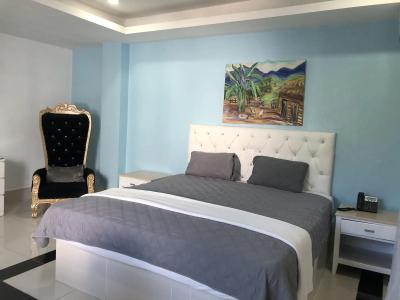 La Casona Dorada - 2