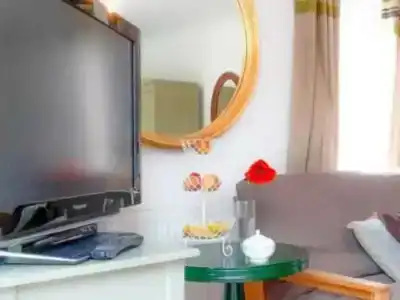 Lonsdale Guest House - 4