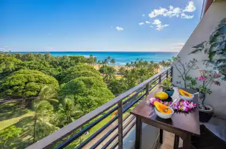 Castle Waikiki Grand - 38