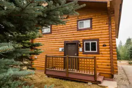 Glacier House & Resort - 140