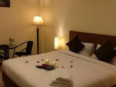 Lita Place - 3