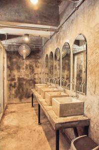 Oyo 75332 Vm1 Hostel - 16