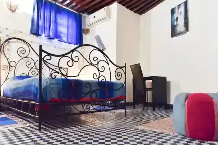 Riad Youssef - 30