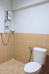 Sea Host Inn - 116