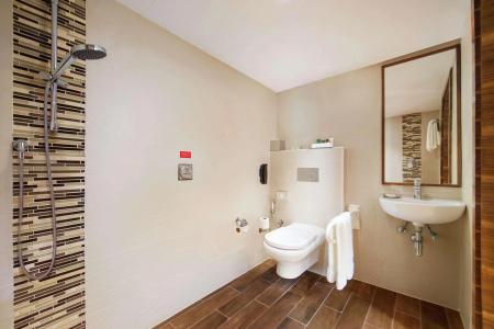 Hilton Garden Inn Ras Al Khaimah - 9