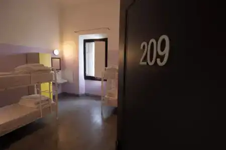 Hostel 7 Santi - 59