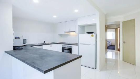 Mari Court - 258