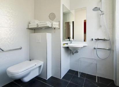 Hôtel Carré Vieux Port - 64