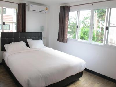 Hoppers Place Donmuang Hostel - 24