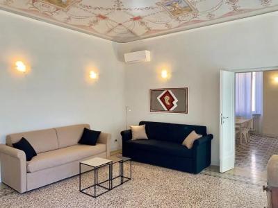Regis Condo - 124