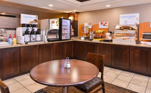 Holiday Inn Expresss & Suites West, An Ihg - 25