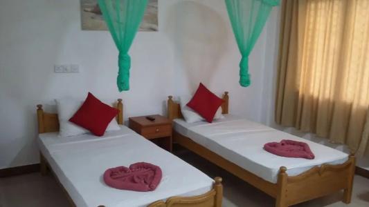 Oasis Beach Resort - 18