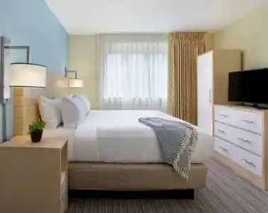 Sonesta New Orleans Es Suites - 38