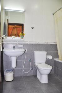 Safeer Suites - 16
