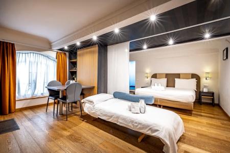 Martelli 6 Suite & - 167