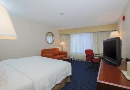 Courtyard by Marriott - 3