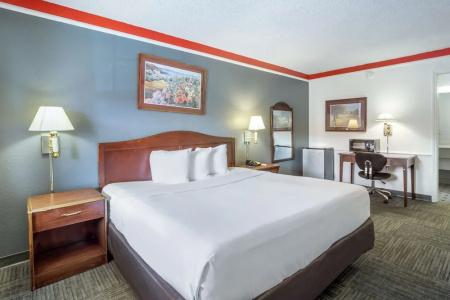 Americas Best Value Inn Denver - 40