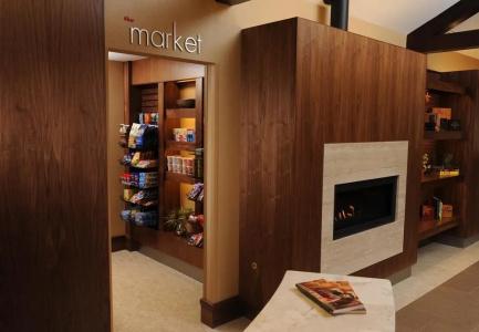 Courtyard East / Penfield - 10
