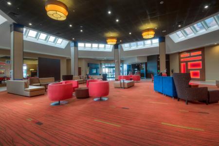 Courtyard by Marriott - 28