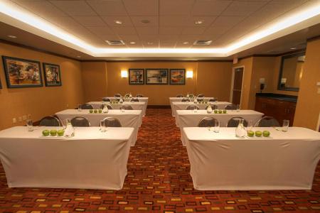 Courtyard by Marriott Downtown - 27