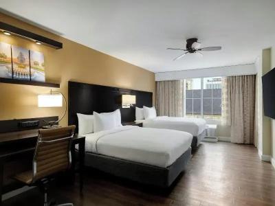 Courtyard by Marriott Charleston Historic District - 32