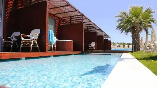 Risus Beach Resort - 37