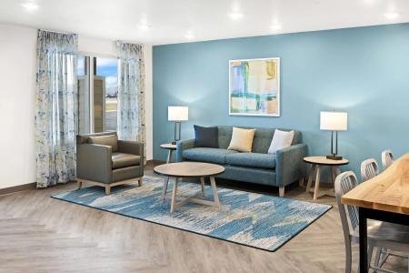 Comfort Suites - 13