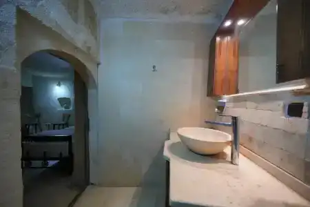 View Cave - 105