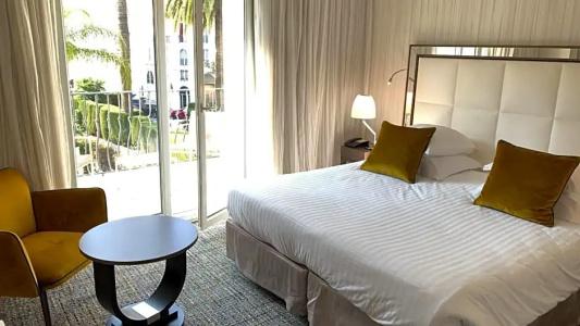 Hôtel Le Canberra - 64