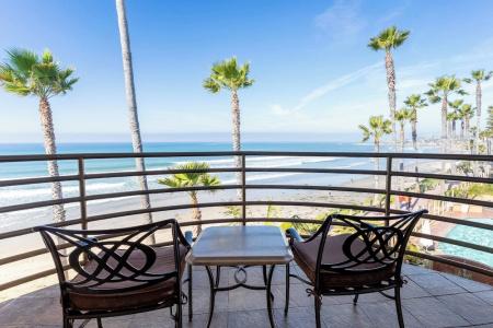 Pacific Terrace - 136