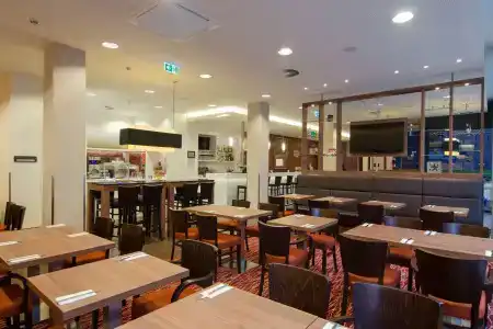 Hampton by Hilton Nürnberg City Center - 19