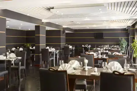 Ramada Qurum Beach - 14