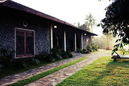 Serendip Stone and Bungalow - 4