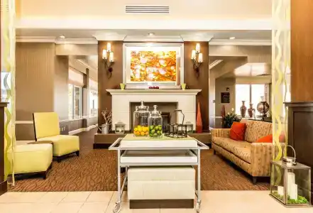 Hilton Garden Inn - 11