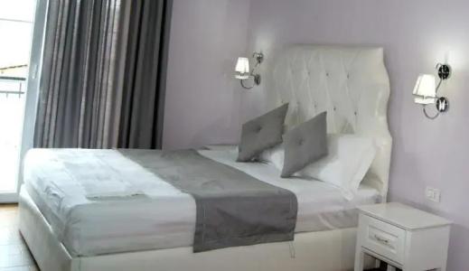 Flower Residence - 101
