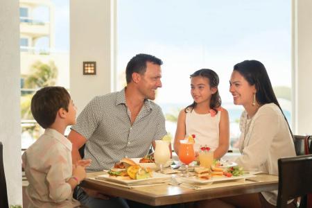 Wyndham Alltra Cancun All Inclusive Resort - 29